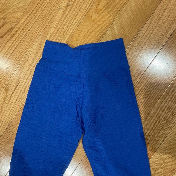 BOOTY BY BRABANTS // Matching workout set, one size fits most - Picture 3 of 3